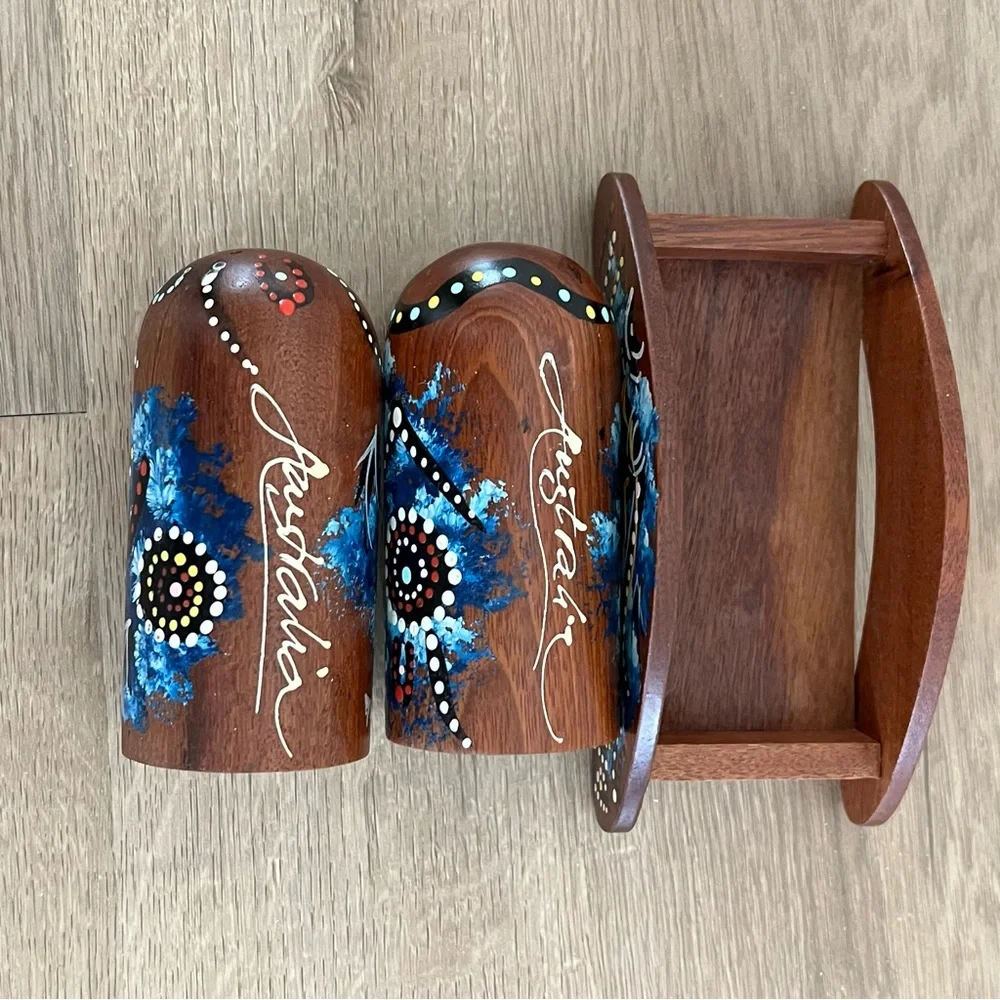 VTG NIB Finecraft Australia Art Hand Painted Wooden‎ Salt Pepper Shakers w Stand